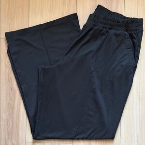 Aerie Offline On The Go Wide Leg Pant. Black. Size XL